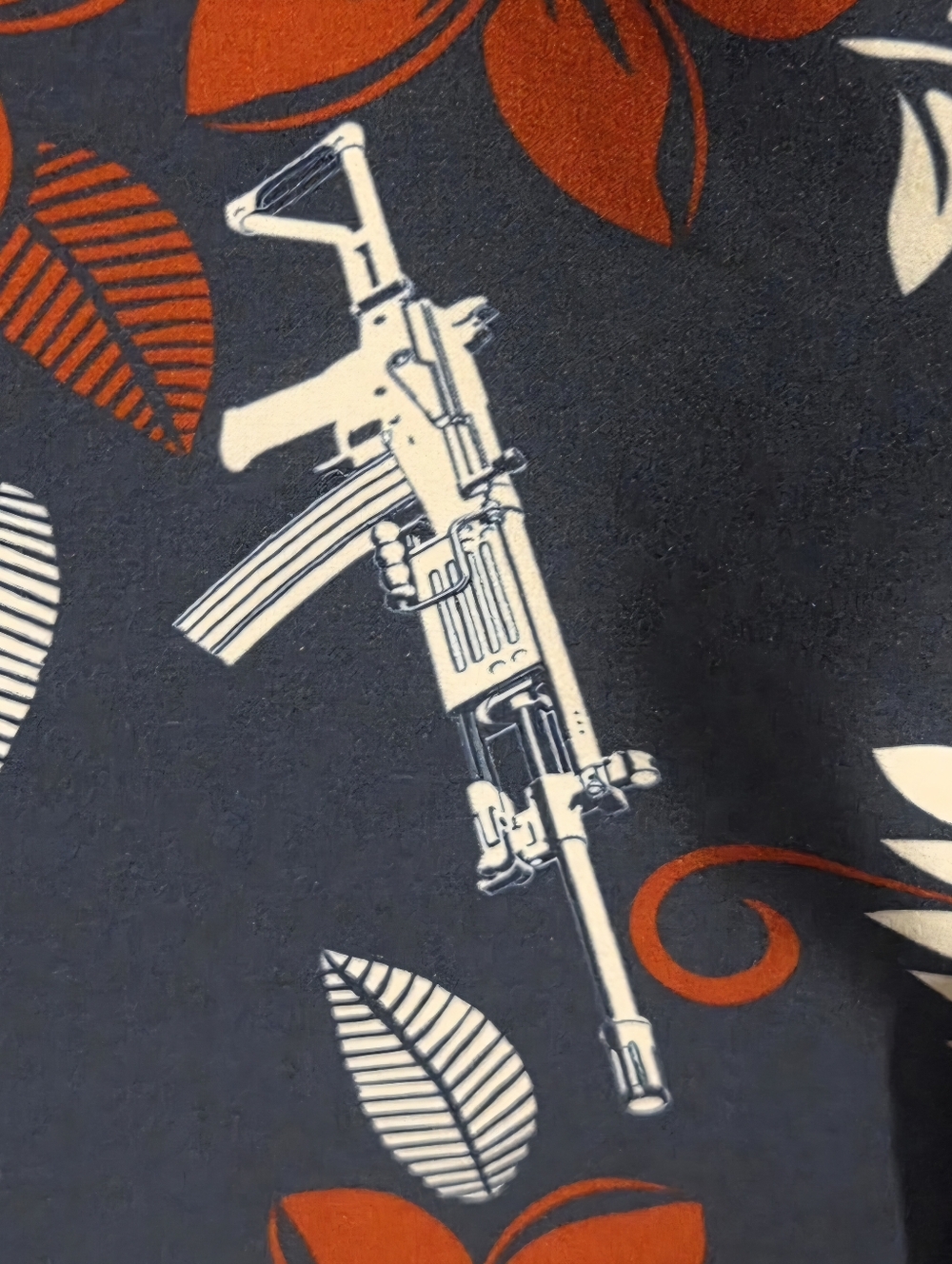 NWOT Retro Rifle Patriotic Hawaiian Shirt Size Large - Red, White, and Blue - Picture 6 of 10